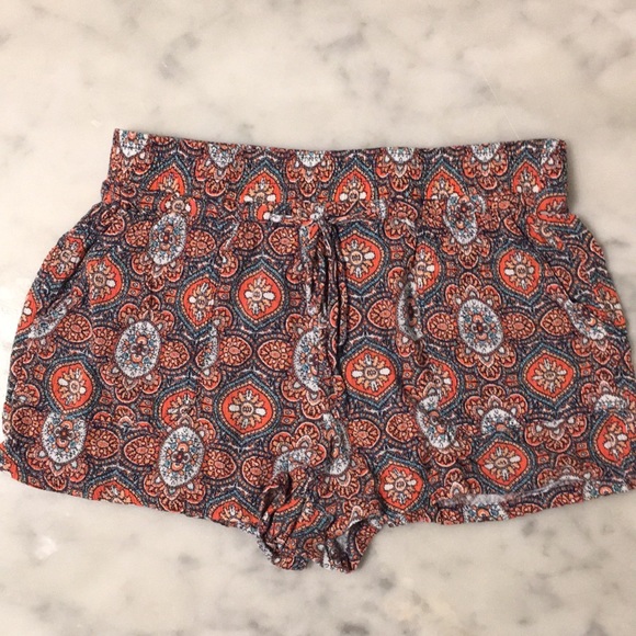 Joe B Pants - Joe Benbasset Floral Shorts